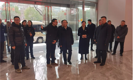 要闻 || 成都市及青羊区领导一行赴c币钱包参观调研